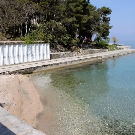 Secluded House Milovcici, Krk - 14604 * 말린스카